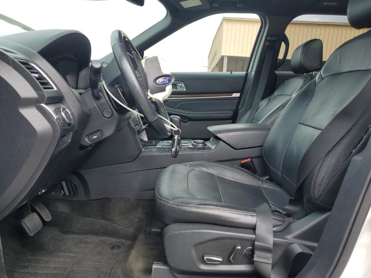 2017 Ford Explorer - Image 7