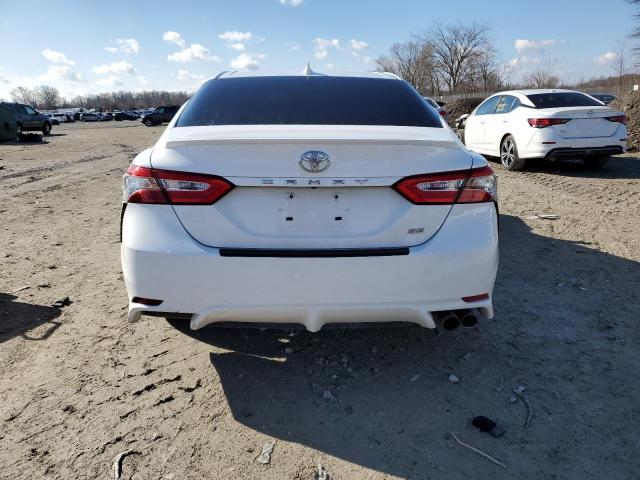  TOYOTA CAMRY 2019 Белы