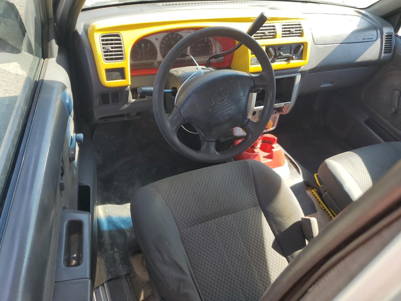 2000 Nissan Navara (Frontier) - Image 8