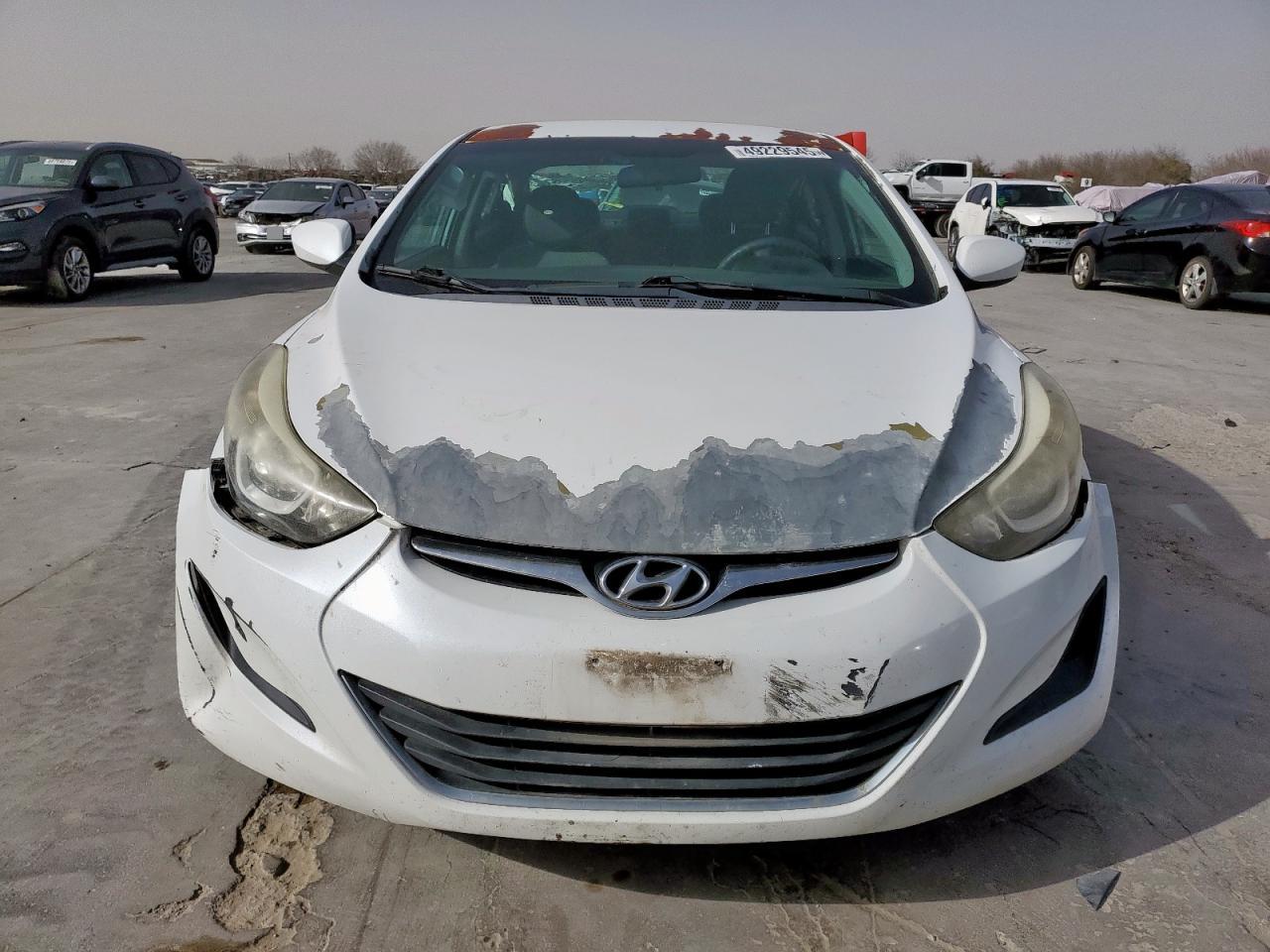 2015 Hyundai Elantra - Image 5