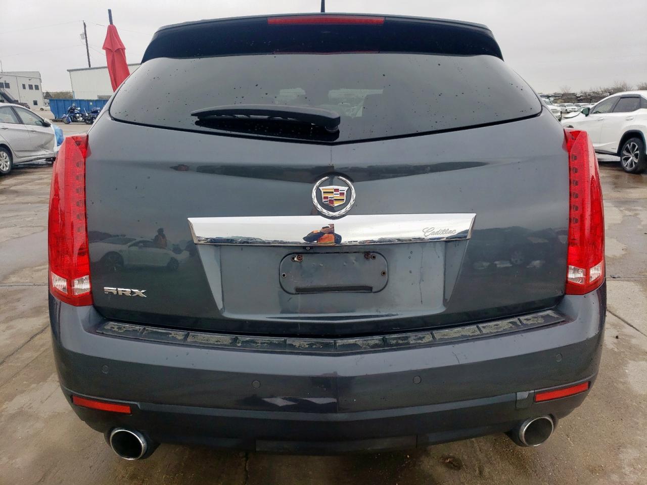 2010 Cadillac SRX - Image 6