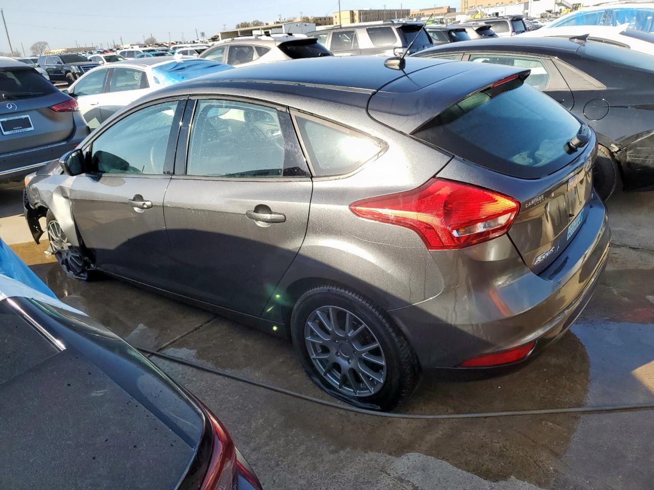 2018 Ford Focus - Image 2