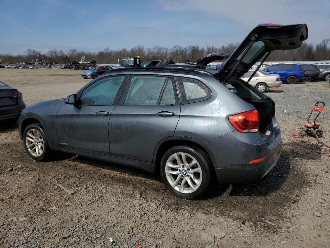 2015 BMW X1 - Image 2