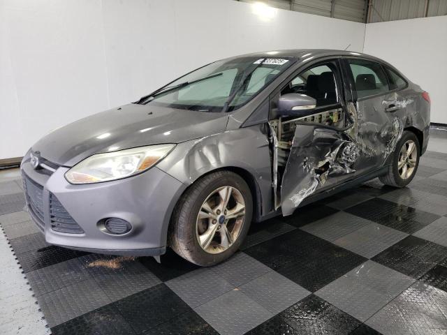 Sedans FORD FOCUS 2014 Szary