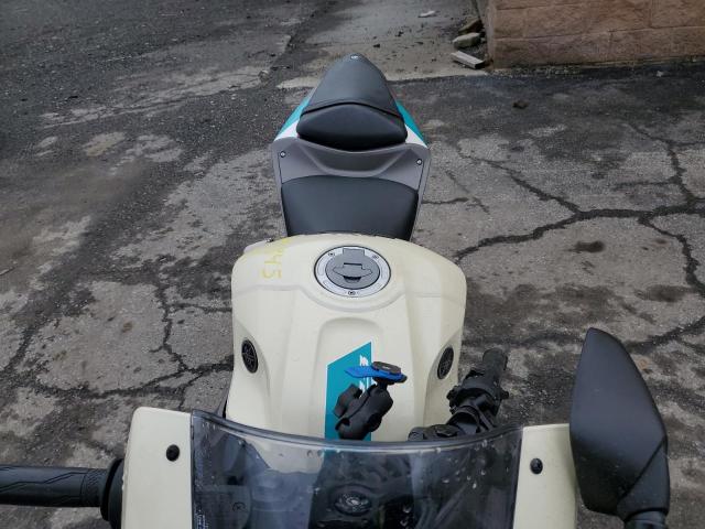  YAMAHA YZF600 2024 Два тона