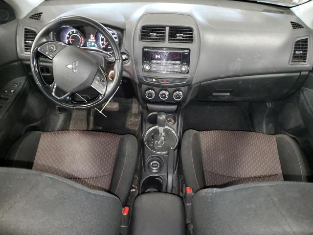  MITSUBISHI OUTLANDER 2017 Серебристый