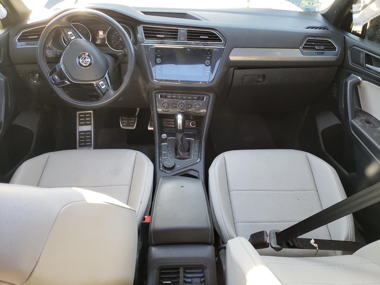 2021 Volkswagen Tiguan - Image 8