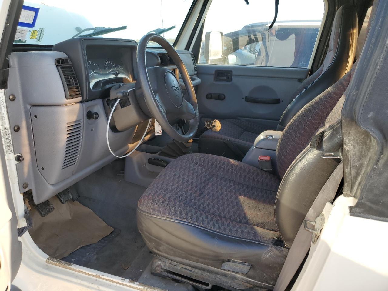 1997 Jeep Wrangler - Image 7
