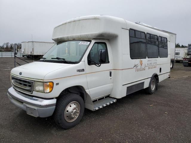 2001 Ford Econoline E350 Super Duty Cutaway Van