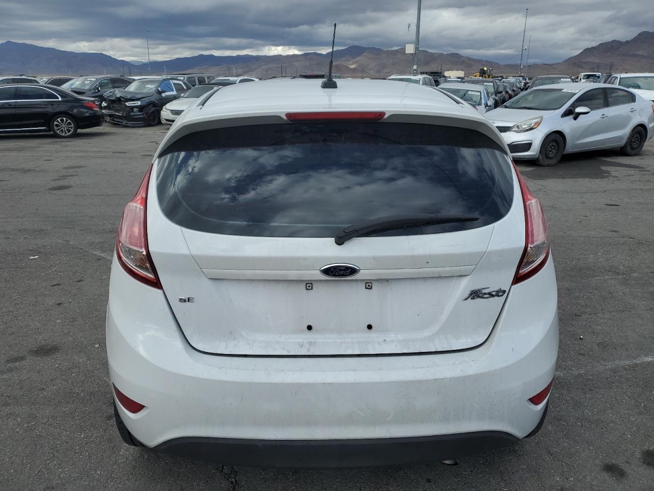 2015 Ford Fiesta - Image 6