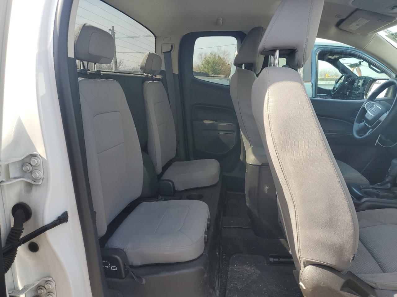 2018 GMC Canyon - Image 10