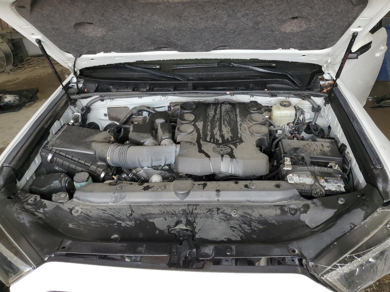 2019 Toyota 4Runner - Image 12