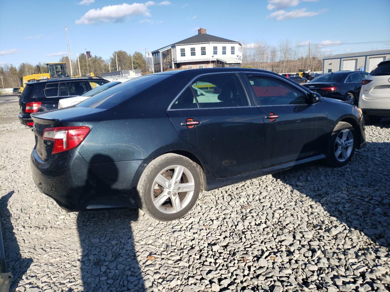 2014 Toyota Camry - Image 3