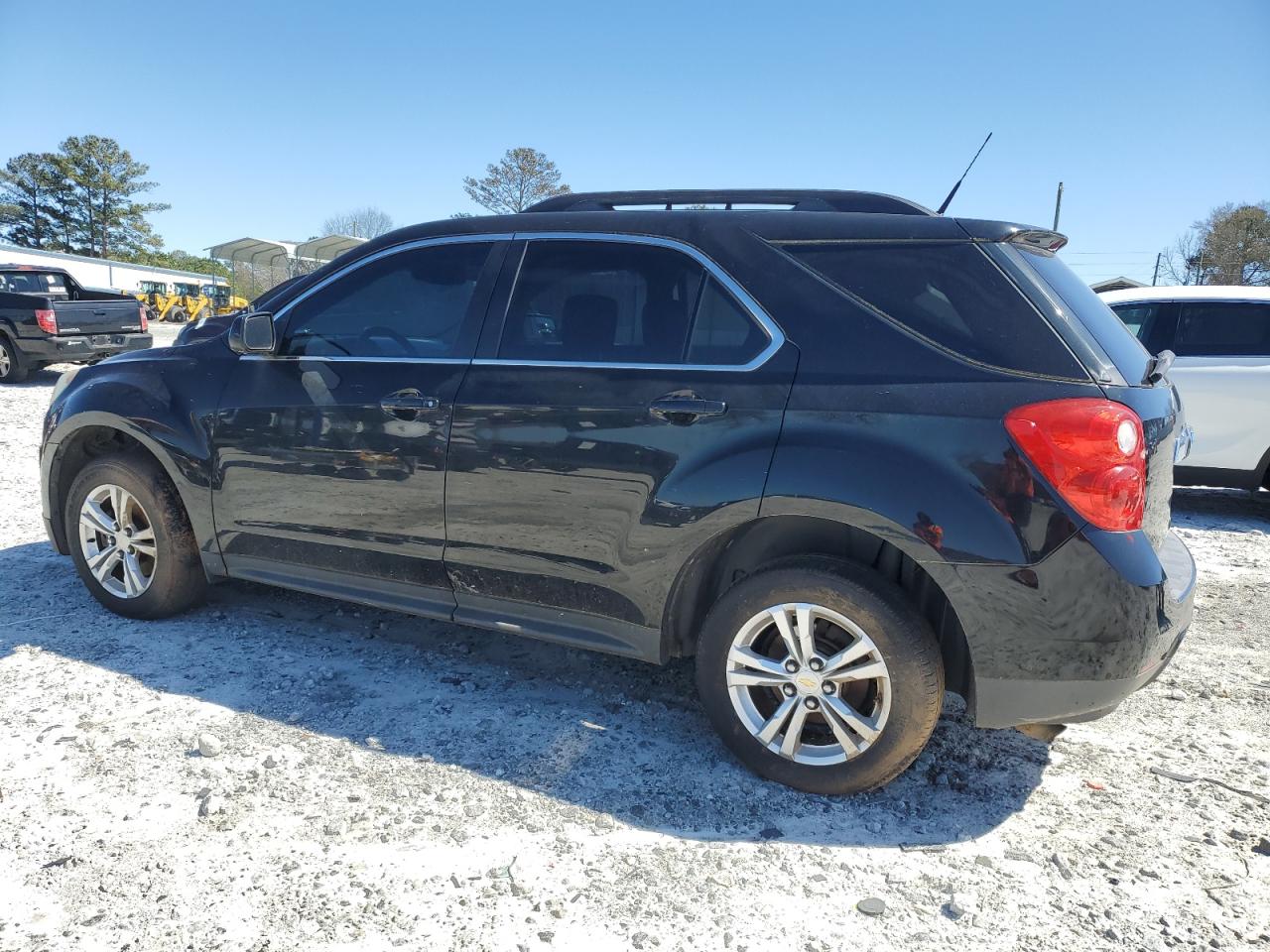 2011 Chevrolet Equinox - Image 2