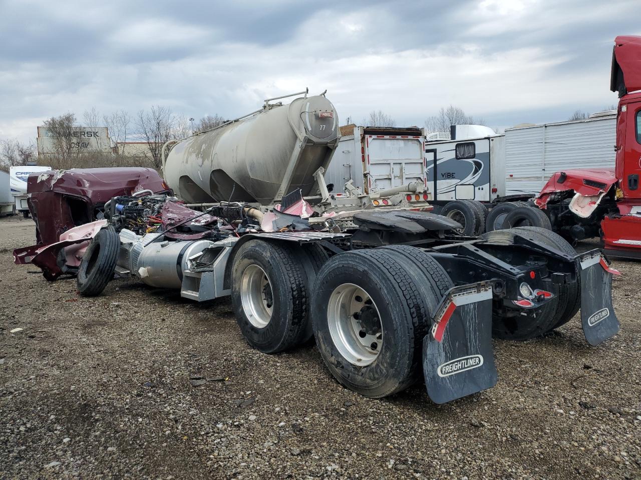 2024 Freightliner Cascadia 126 продається в Columbus, OH - All Over