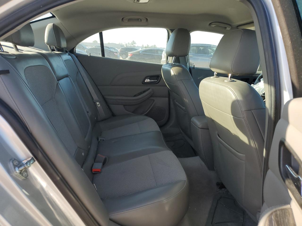 2015 Chevrolet Malibu - Image 10