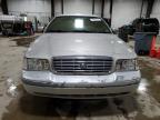 2011 Ford Crown Victoria Lx იყიდება West Mifflin-ში, PA - Burn