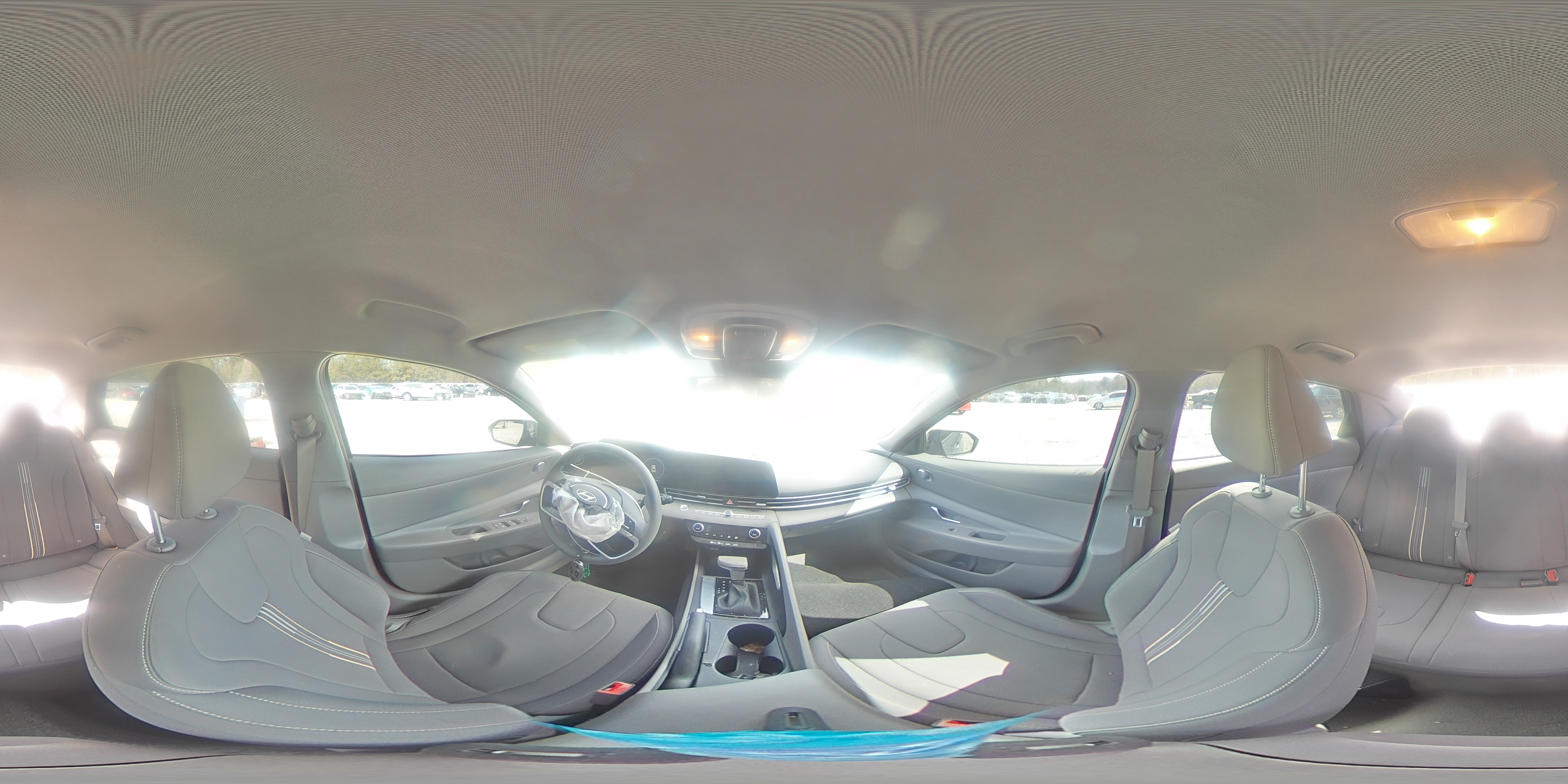 2024 Hyundai Elantra - Image 13