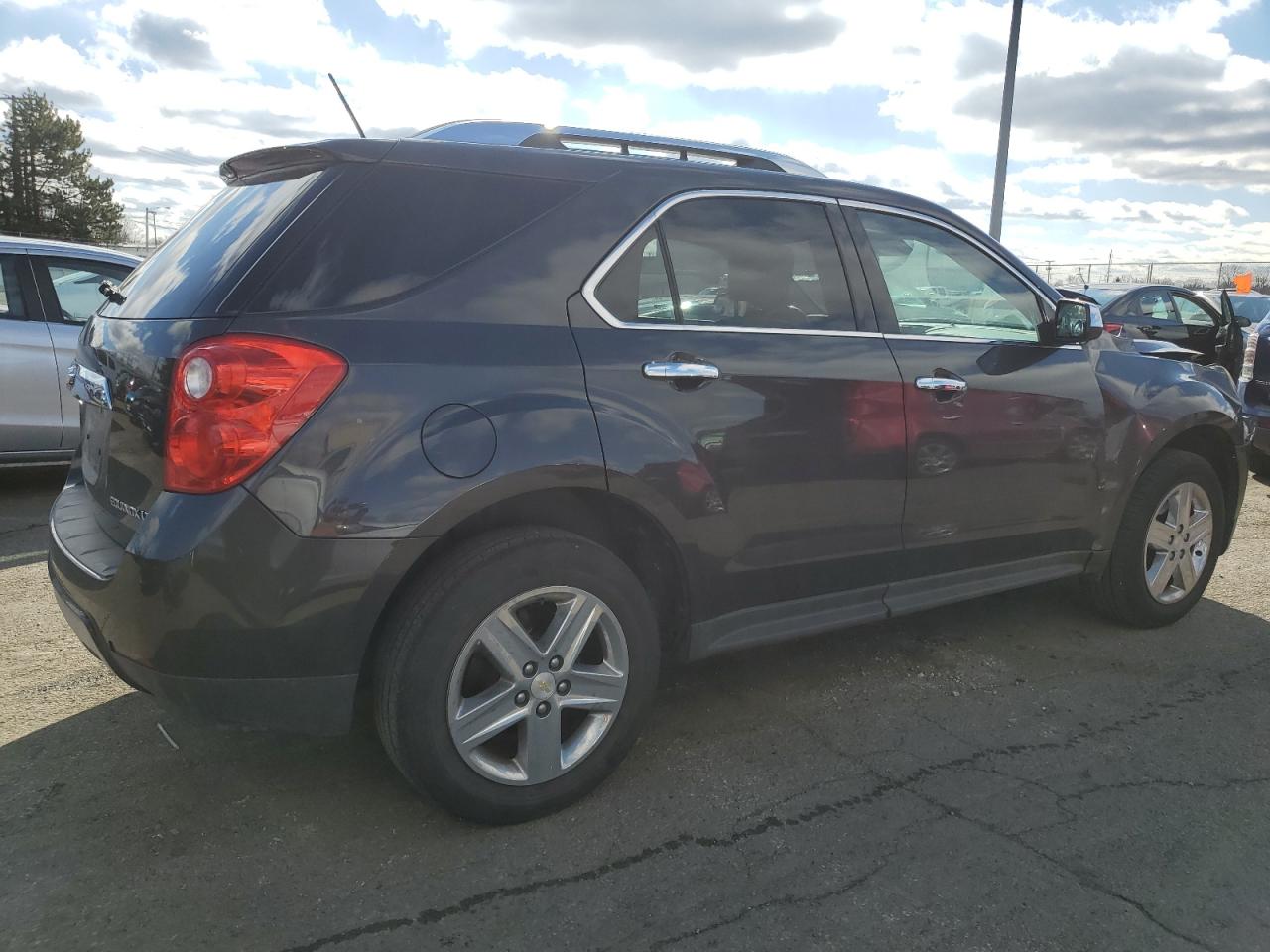 2015 Chevrolet Equinox - Image 3