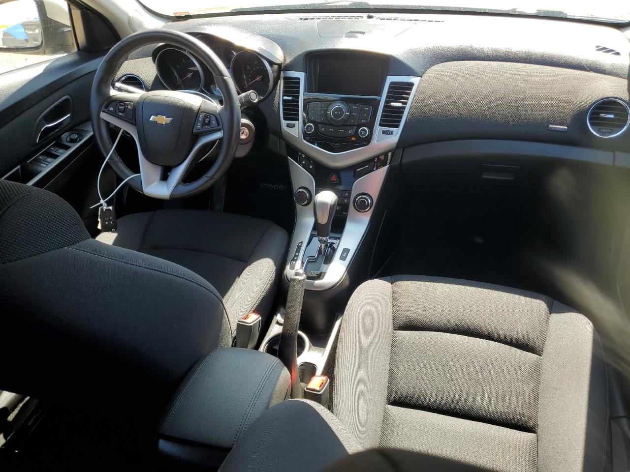 2014 Chevrolet Cruze - Image 8