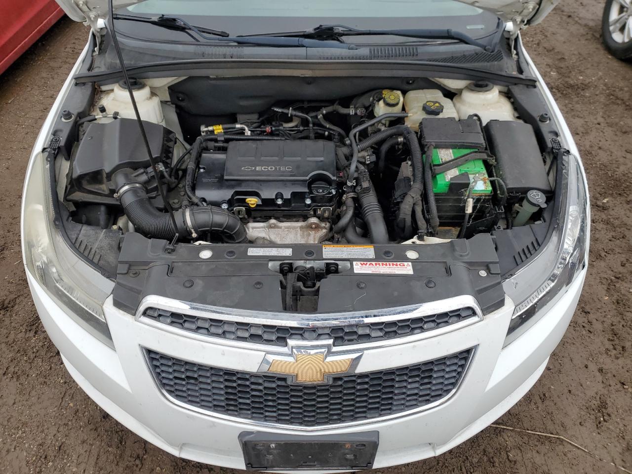 2013 Chevrolet Cruze - Image 11