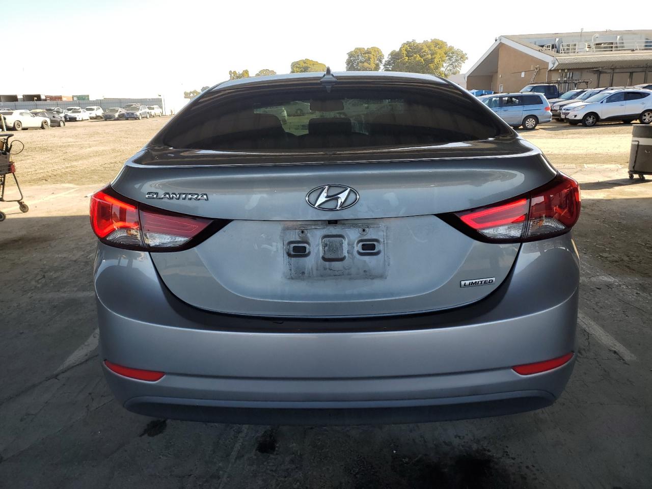 2015 Hyundai Elantra - Image 6