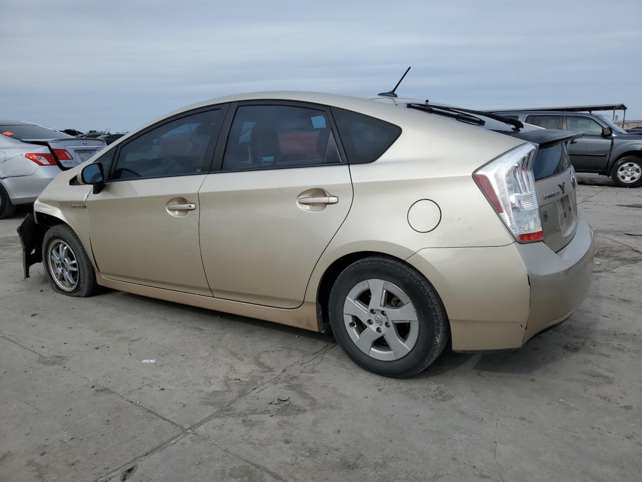 2010 Toyota Prius - Image 2