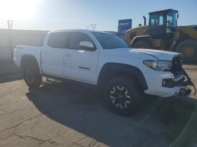  TOYOTA TACOMA 2021 Biały