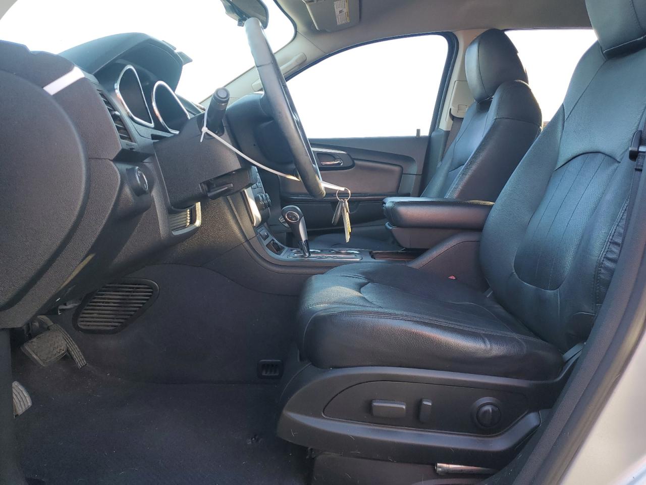 2011 Chevrolet Traverse - Image 7