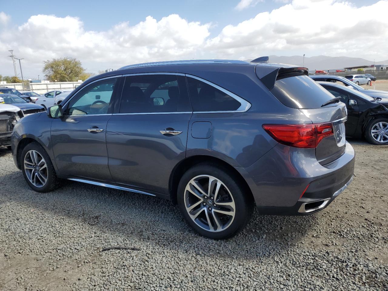 2017 Acura MDX - Image 2