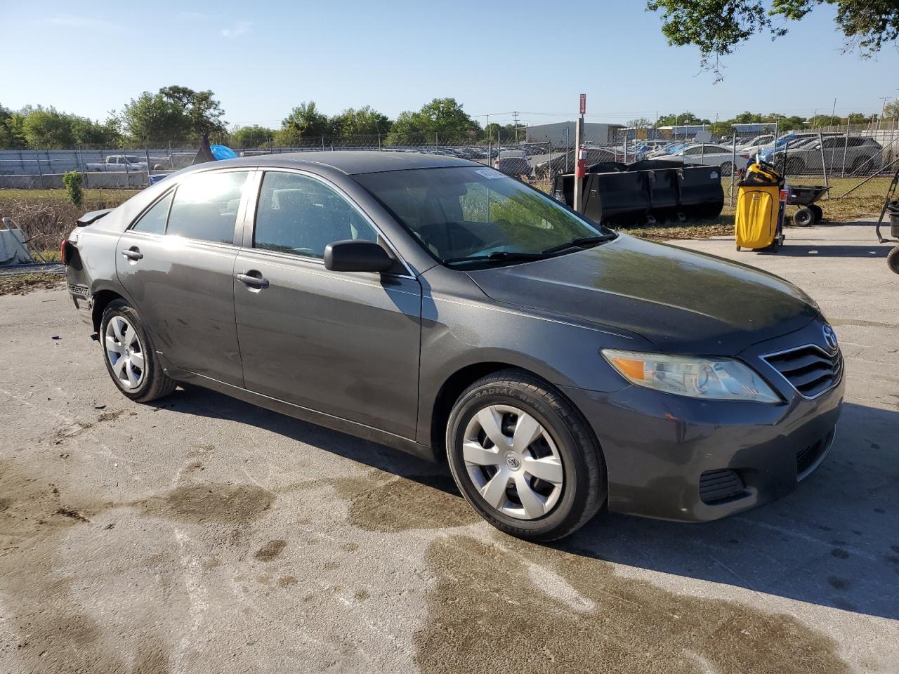 2010 Toyota Camry - Image 4