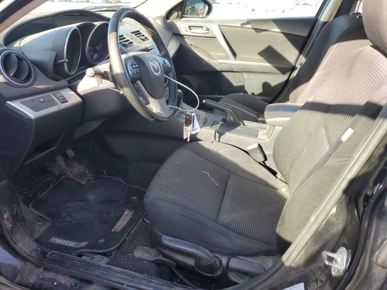 2012 Mazda 3 - Image 7
