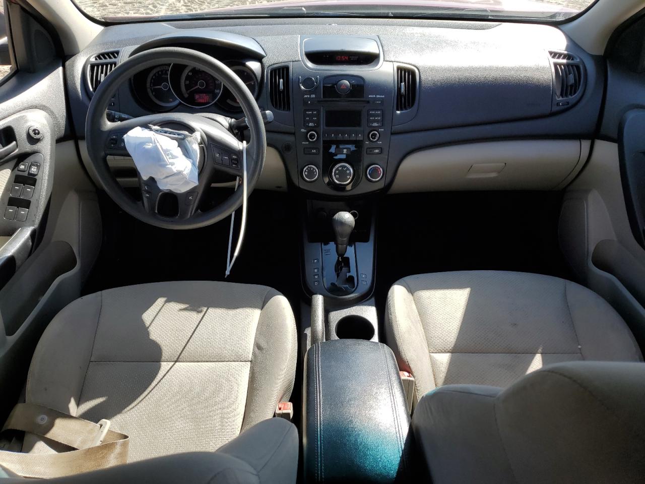 2010 Kia Forte - Image 8