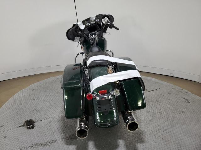  HARLEY-DAVIDSON FL 2019 Зелений