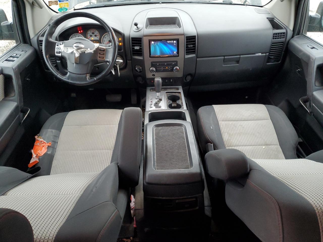 2012 Nissan Titan - Image 8