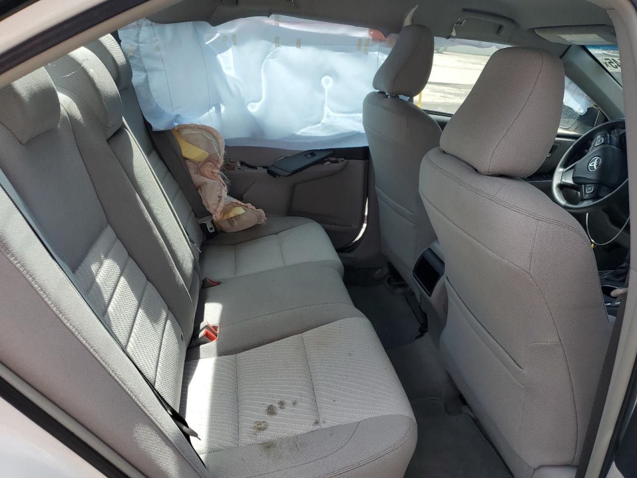 2015 Toyota Camry - Image 10