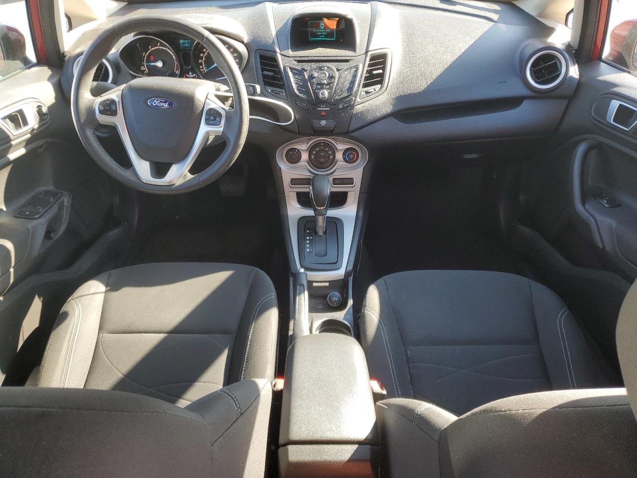 2015 Ford Fiesta - Image 8