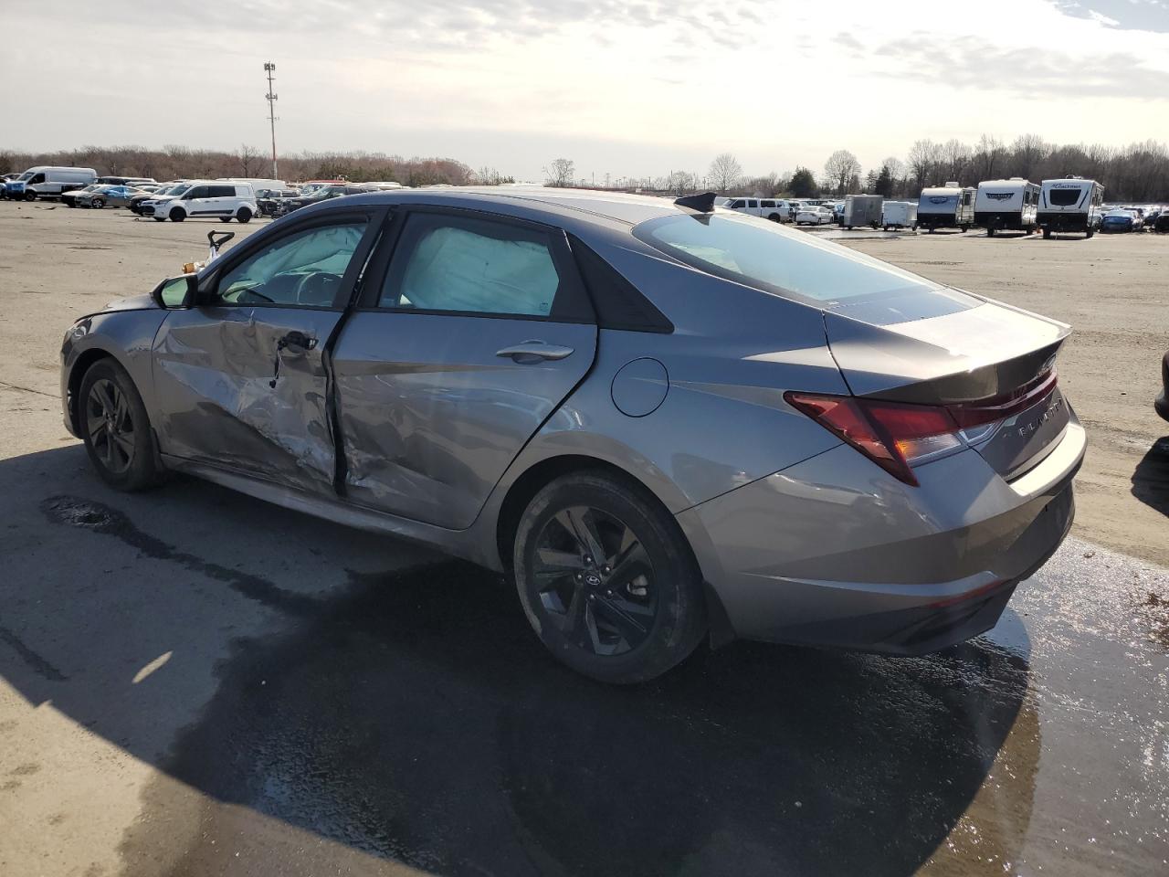 2023 Hyundai Elantra - Image 2