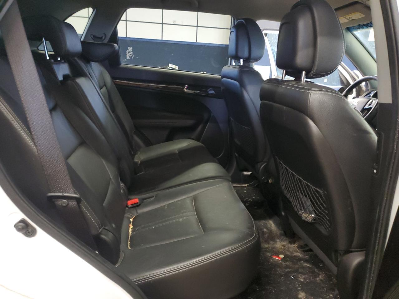 2011 Kia Sorento - Image 11