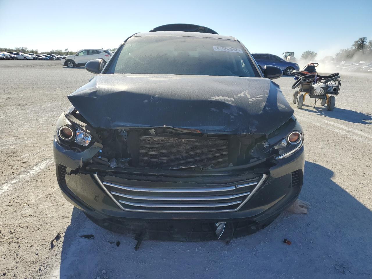 2018 Hyundai Elantra - Image 5