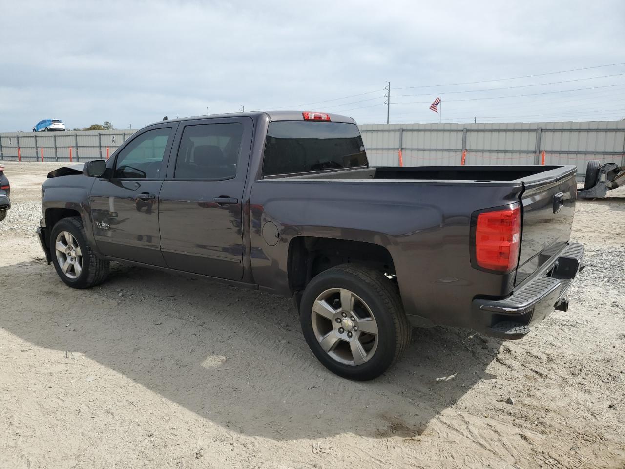 2015 Chevrolet Silverado - Image 2