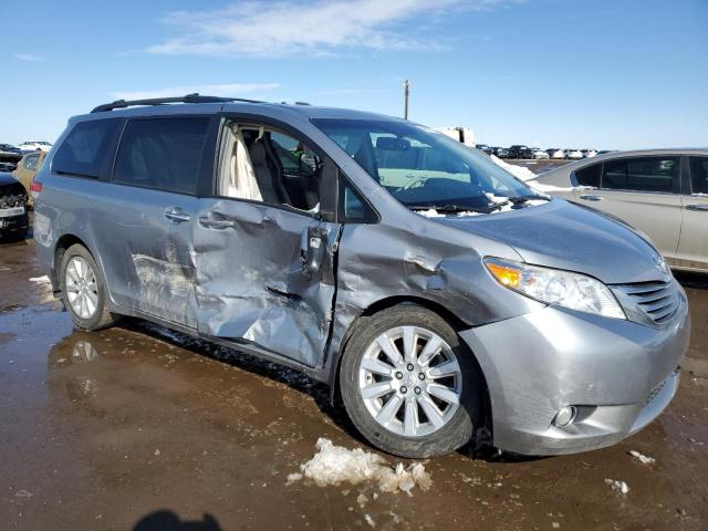 2011 TOYOTA SIENNA XLE