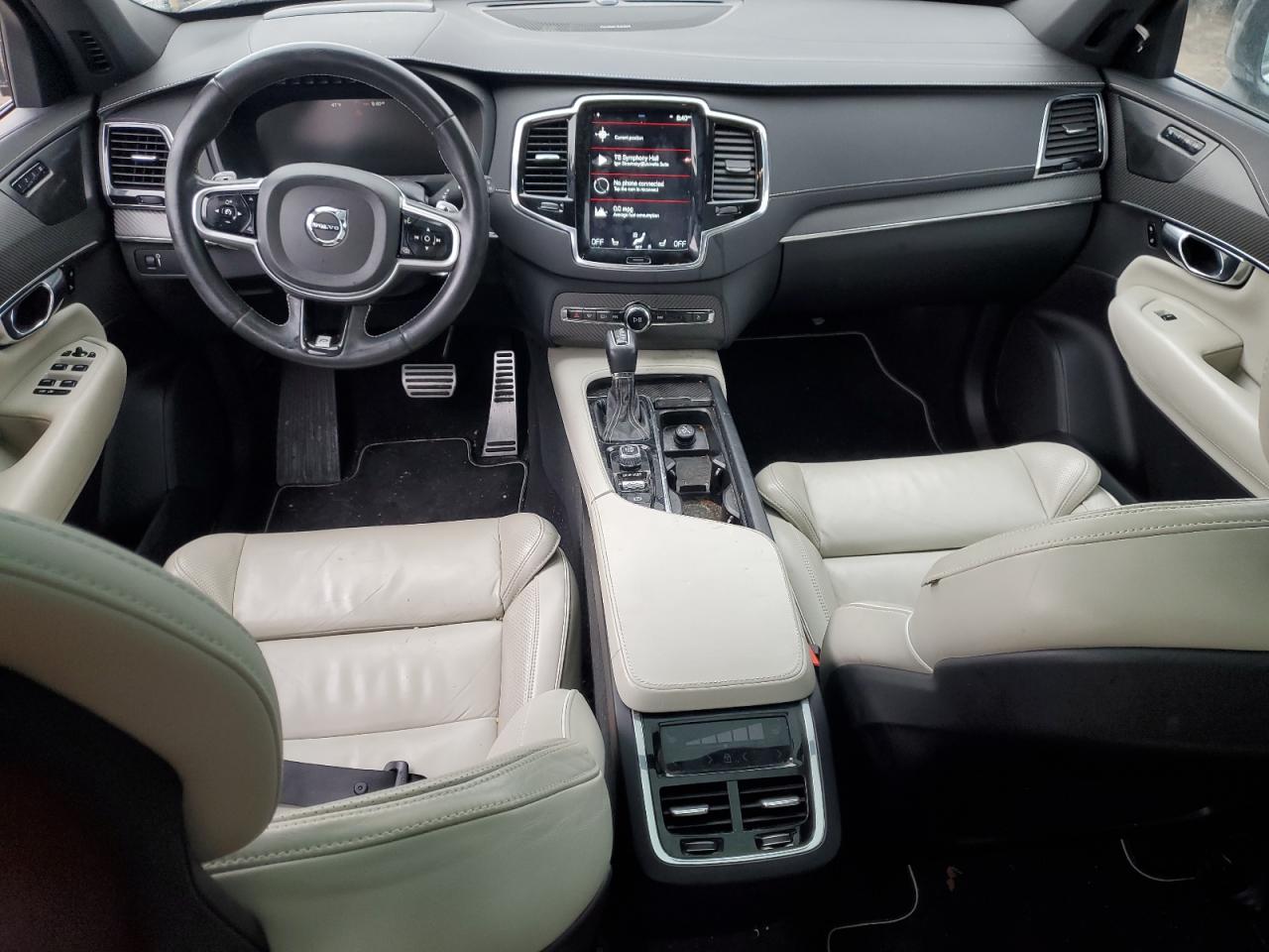 2020 Volvo XC90 - Image 8