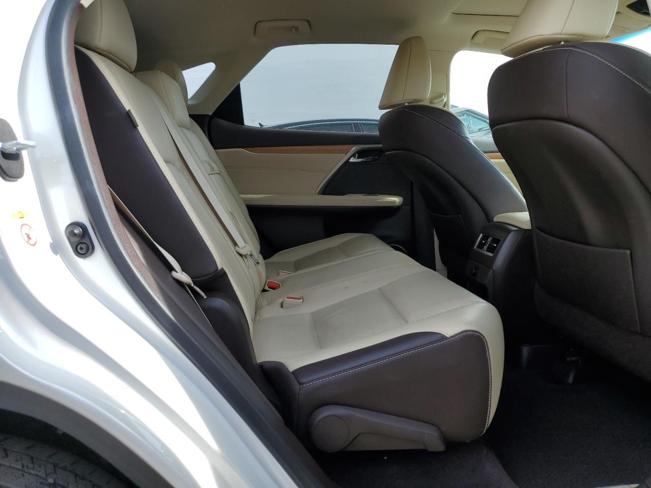 2017 Lexus RX - Image 11