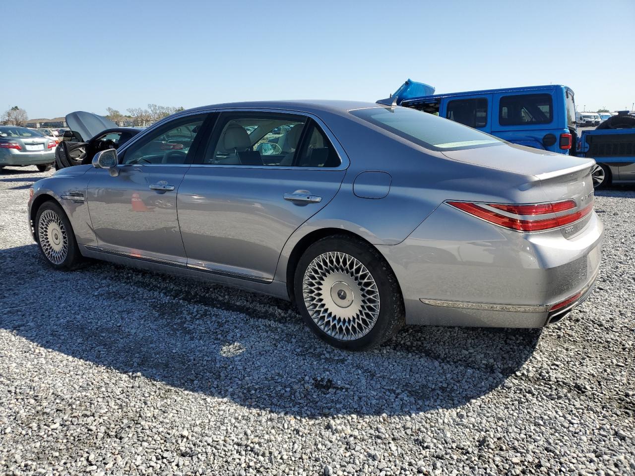 2022 Genesis G90 - Image 2
