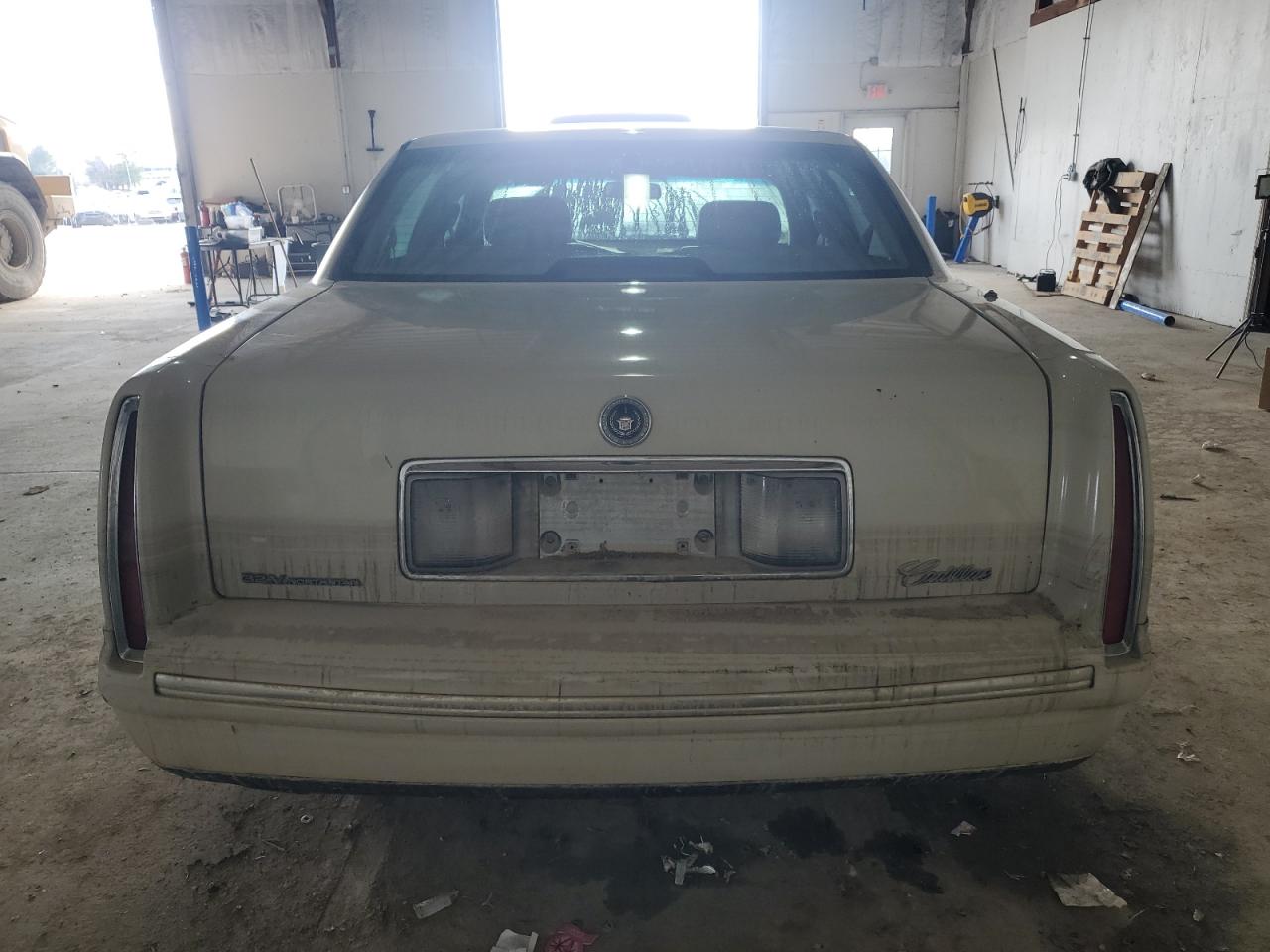 1997 Cadillac Deville VIN: 1G6KD54Y8VU287374 Lot: 47197775