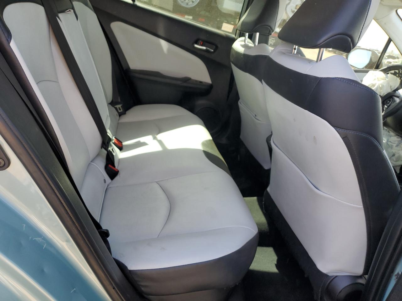 2019 Toyota Prius - Image 10