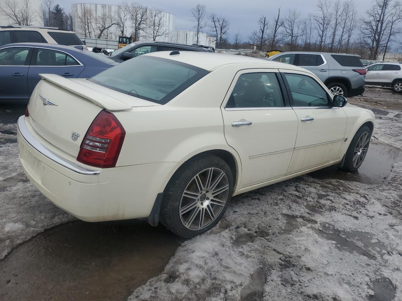 2005 Chrysler 300 - Image 3