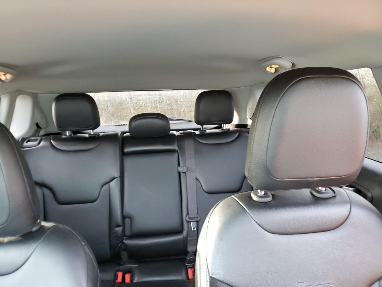 2020 Jeep Compass - Image 10