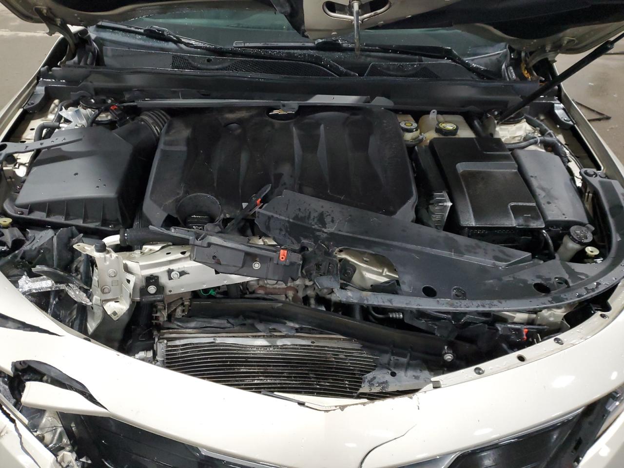 2015 Chevrolet Impala - Image 12